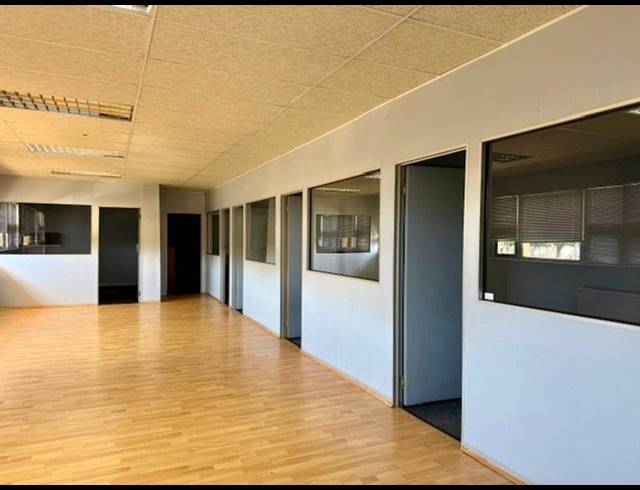 BUSINESS PROPERTY TO RENT IN BENDOR